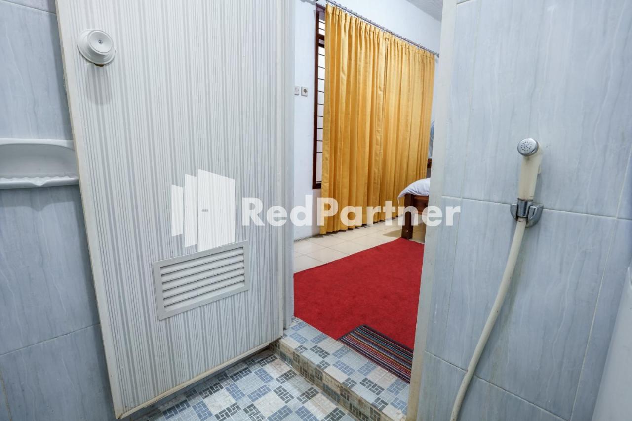 Nafisa Homestay Syariah Near Jatim Park 3 Batu Mitra Reddoorz Malang Dış mekan fotoğraf