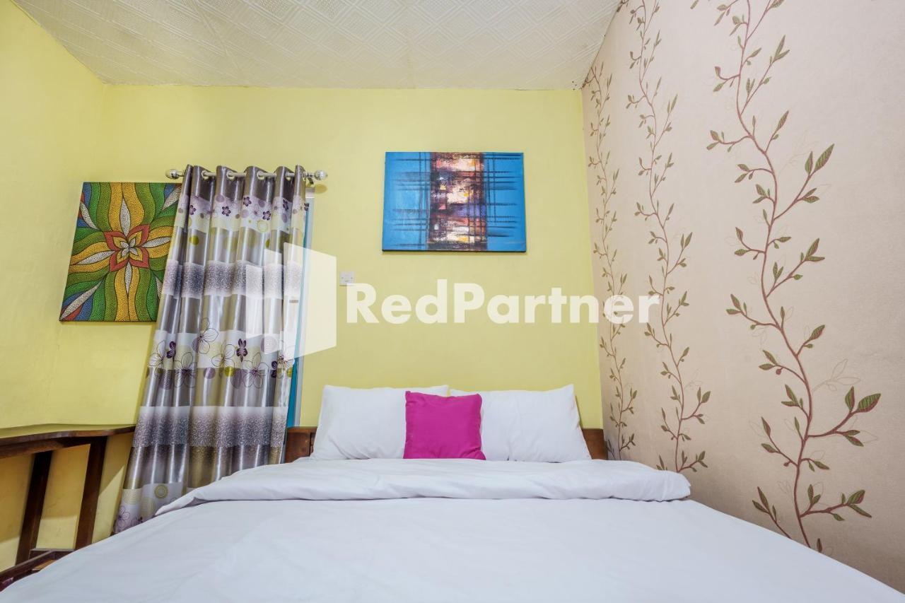 Nafisa Homestay Syariah Near Jatim Park 3 Batu Mitra Reddoorz Malang Dış mekan fotoğraf