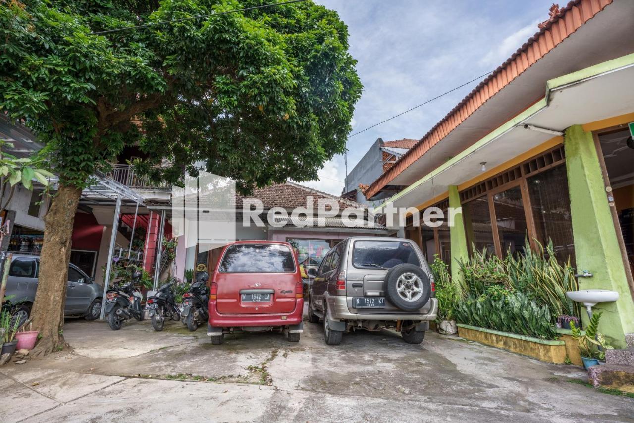 Nafisa Homestay Syariah Near Jatim Park 3 Batu Mitra Reddoorz Malang Dış mekan fotoğraf