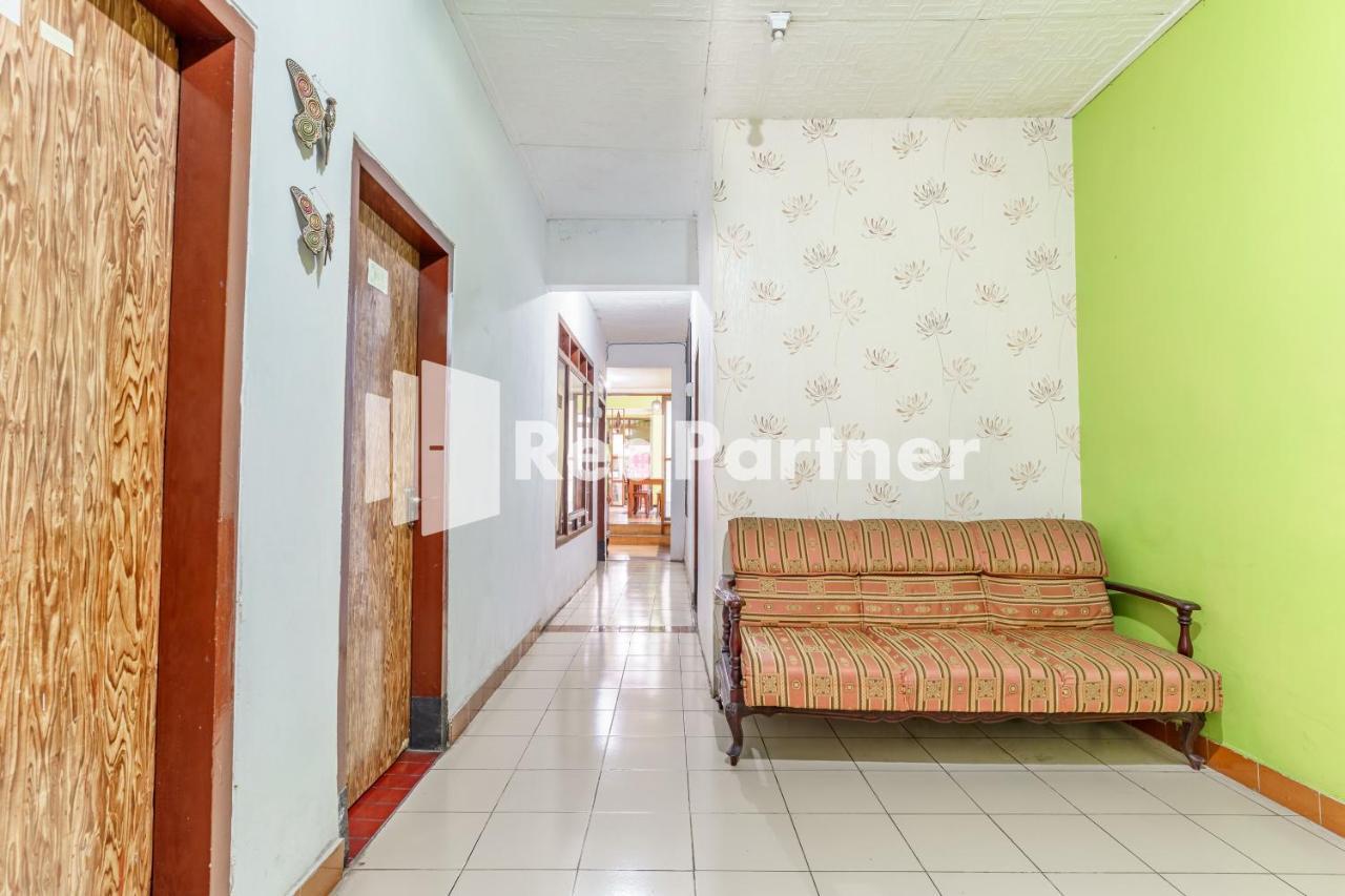 Nafisa Homestay Syariah Near Jatim Park 3 Batu Mitra Reddoorz Malang Dış mekan fotoğraf