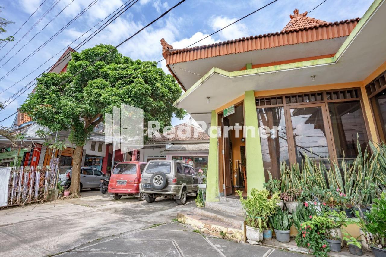 Nafisa Homestay Syariah Near Jatim Park 3 Batu Mitra Reddoorz Malang Dış mekan fotoğraf